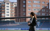 Nữ trưởng đoàn Thái Lan trông như 'hotgirl' nhờ phong cách sành điệu