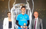 Huyền thoại Real Madrid si mê nữ phóng viên kém 14 tuổi