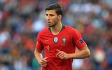 FIFA 'nhét' cả Ronaldo, Messi, Haaland lẫn Lewandowski vào đội hình tiêu biểu