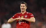 FIFA 'nhét' cả Ronaldo, Messi, Haaland lẫn Lewandowski vào đội hình tiêu biểu