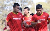 Quang Hải, Công Phượng 'mỏi tay' ký tặng người hâm mộ ở Australia