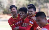 Quang Hải, Công Phượng 'mỏi tay' ký tặng người hâm mộ ở Australia