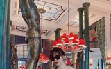 Bạn gái hơn tuổi xinh như mộng của Quả bóng vàng Việt Nam