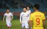 Quang Hải cúi đầu tạ ơn 'bầu' Hiển