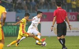 Quang Hải cúi đầu tạ ơn 'bầu' Hiển