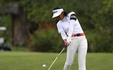 Những bóng hồng tỏa sáng ngày mở màn giải golf vô địch quốc gia