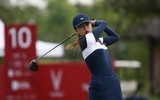 Những bóng hồng tỏa sáng ngày mở màn giải golf vô địch quốc gia