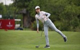 Những bóng hồng tỏa sáng ngày mở màn giải golf vô địch quốc gia