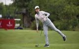 Những bóng hồng tỏa sáng ngày mở màn giải golf vô địch quốc gia