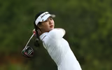 Những bóng hồng tỏa sáng ngày mở màn giải golf vô địch quốc gia