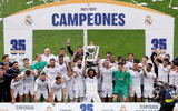 Real Madrid diễu hành mừng vô địch giữa biển người