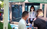 Người hâm mộ nghẹt thở chen nhau mua vé xem U23 Việt Nam