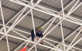 Cận cảnh sân Việt Trì đẹp mướt mắt trước ngày U23 Việt Nam thi đấu