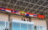 Cận cảnh sân Việt Trì đẹp mướt mắt trước ngày U23 Việt Nam thi đấu