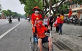 CĐV ngập trong sắc đỏ đổ về sân Việt Trì 'tiếp lửa' U23 Việt Nam