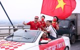 CĐV ngập trong sắc đỏ đổ về sân Việt Trì 'tiếp lửa' U23 Việt Nam