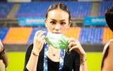 Nhan sắc tiểu thư xinh đẹp con gái trưởng đoàn U23 Thái Lan