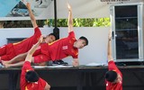 Các tuyển thủ U23 Việt Nam đẹp như 'nam thần' ở bể bơi