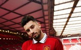 Ronaldo quảng bá áo đấu mới MU giữa tin đồn sang Chelsea