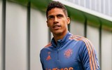 MU tươi rói tập luyện ở Thái Lan chờ đấu Liverpool