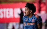 MU tươi rói tập luyện ở Thái Lan chờ đấu Liverpool