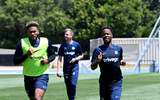 Sterling hớn hở ra mắt Chelsea tại Mỹ