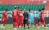 Tuyển Việt Nam hứng khởi tập luyện ngày đầu hội quân