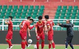 Tuyển Việt Nam hứng khởi tập luyện ngày đầu hội quân