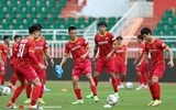 Tuyển Việt Nam hứng khởi tập luyện ngày đầu hội quân