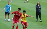 Tuyển Việt Nam hứng khởi tập luyện ngày đầu hội quân