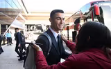 Ronaldo bảnh bao đặt chân đến Qatar dự World Cup 2022