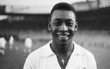 Sự nghiệp lẫy lừng của 'Vua bóng đá' Pele qua ảnh