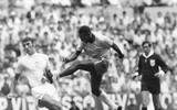 Sự nghiệp lẫy lừng của 'Vua bóng đá' Pele qua ảnh