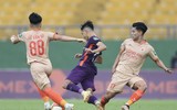 Cận cảnh 3 phút bùng nổ giúp Công an Hà Nội đánh bại Bình Dương