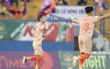 Cận cảnh 3 phút bùng nổ giúp Công an Hà Nội đánh bại Bình Dương