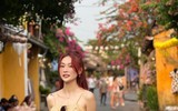 Mê mẩn vóc dáng bạn gái nhân viên ngân hàng của Vũ Văn Thanh
