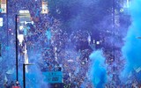 Toàn cảnh lễ diễu hành mừng cú ăn ba hoành tráng của Man City