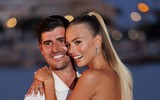 Vợ Courtois nghiện mặc bikini nhỏ xíu khoe dáng ngọc