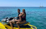 Vợ Courtois nghiện mặc bikini nhỏ xíu khoe dáng ngọc