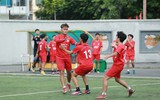 Chùm ảnh loạt trận 9h30 sáng 15-10