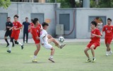 Chùm ảnh loạt trận 9h30 sáng 15-10