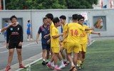 Chùm ảnh loạt trận 9h30 sáng 22-10