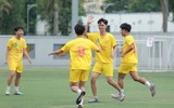 Chùm ảnh loạt trận 10h30 sáng 22-10