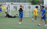 Chùm ảnh loạt trận 9h30 sáng 22-10