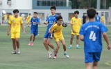 Chùm ảnh loạt trận 9h30 sáng 22-10