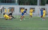 Chùm ảnh loạt trận 9h30 sáng 22-10