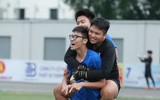 Chùm ảnh loạt trận 9h30 sáng 22-10