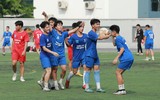 Chùm ảnh loạt trận 13h30 ngày 1-11
