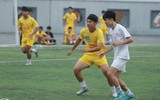 Chùm ảnh loạt trận 9h30 sáng 12-11