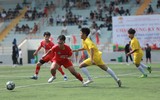 Chùm ảnh loạt trận 10h30 sáng 12-11